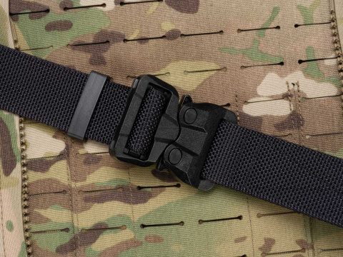 Belt medium-stiff COMBAT STEALTH Black width of 38mm with undetectable buckle Cobra® 25cN Universal size 70-120cm