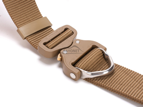 Belt medium-stiff plus SPOTTER D Coyote Brown 45mm wide with Cobra® Dring 18kN reinforced metal buckle Universal size 70-120cm